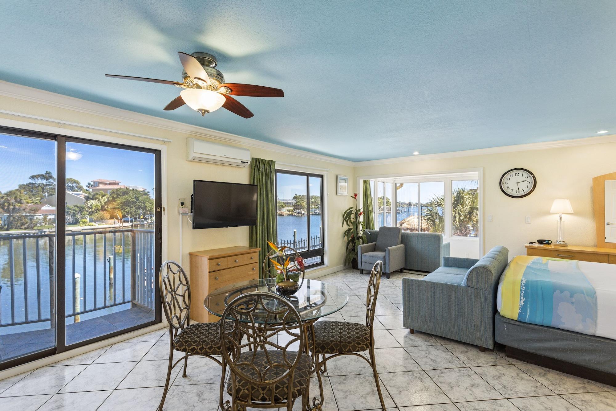 Bayview Plaza Waterfront Resort St. Pete Beach Exteriér fotografie