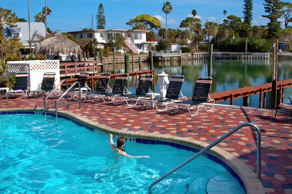 Bayview Plaza Waterfront Resort St. Pete Beach Exteriér fotografie