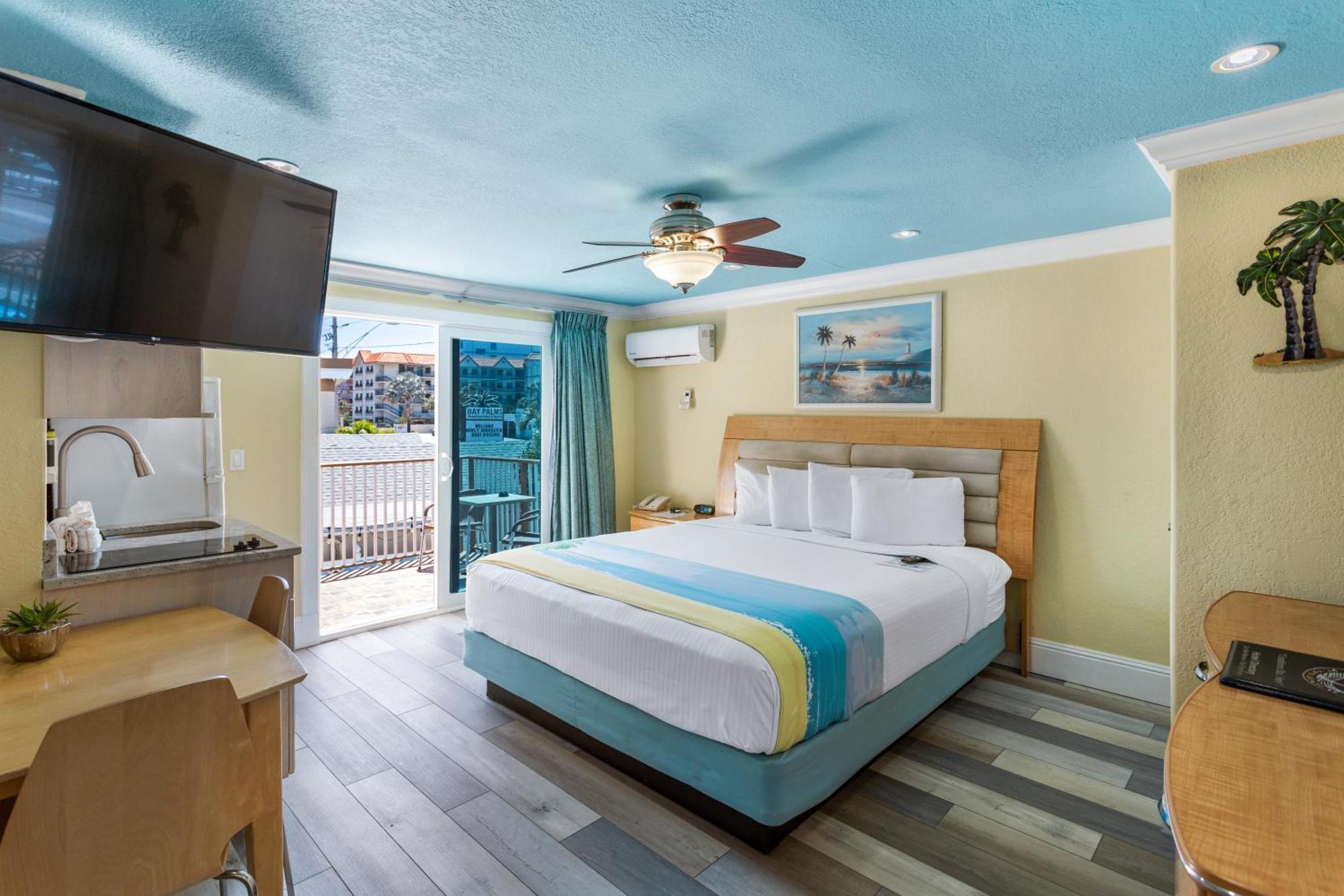 Bayview Plaza Waterfront Resort St. Pete Beach Pokoj fotografie
