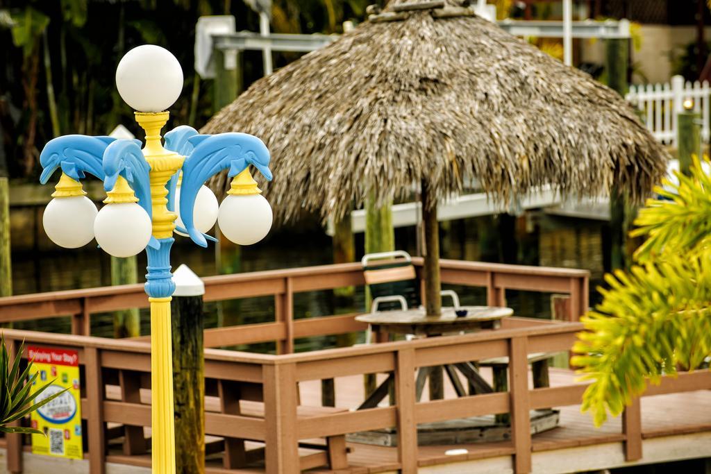 Bayview Plaza Waterfront Resort St. Pete Beach Exteriér fotografie