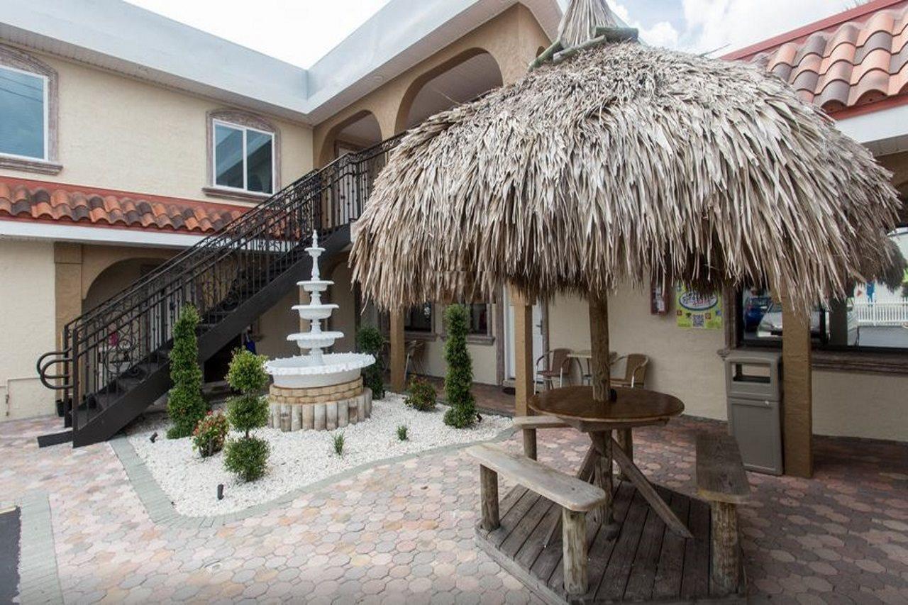Bayview Plaza Waterfront Resort St. Pete Beach Exteriér fotografie