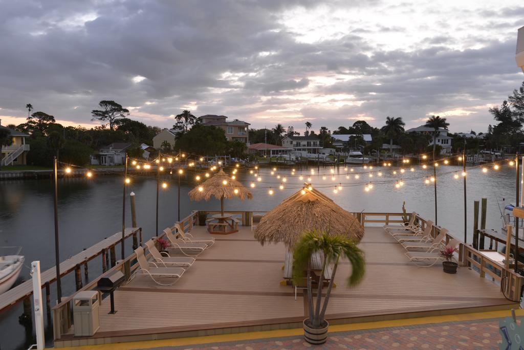Bayview Plaza Waterfront Resort St. Pete Beach Exteriér fotografie