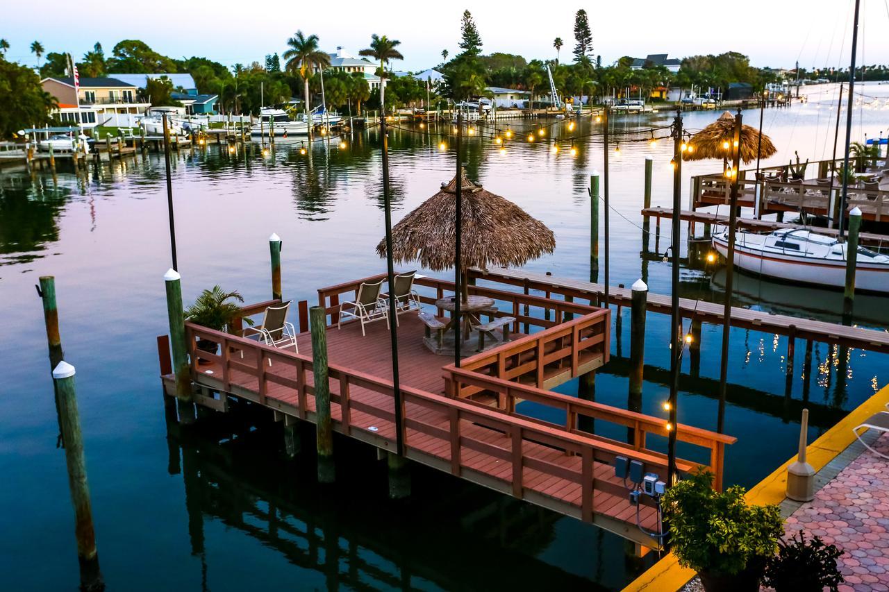 Bayview Plaza Waterfront Resort St. Pete Beach Exteriér fotografie