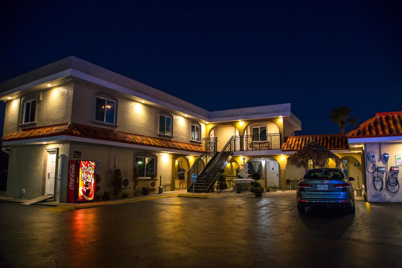 Bayview Plaza Waterfront Resort St. Pete Beach Exteriér fotografie